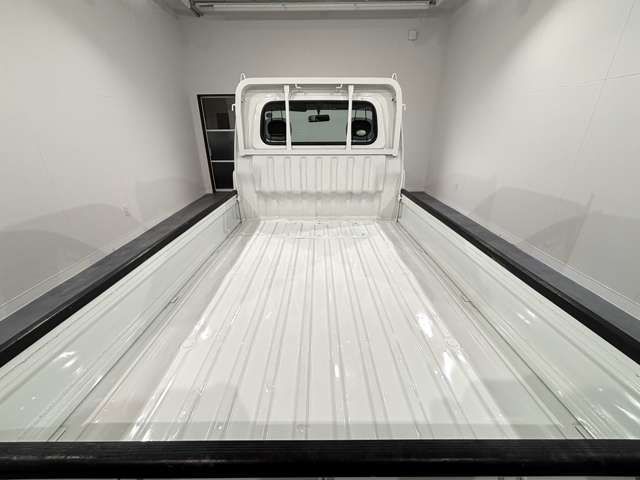 DAIHATSU HIJET truck 4WD 2010