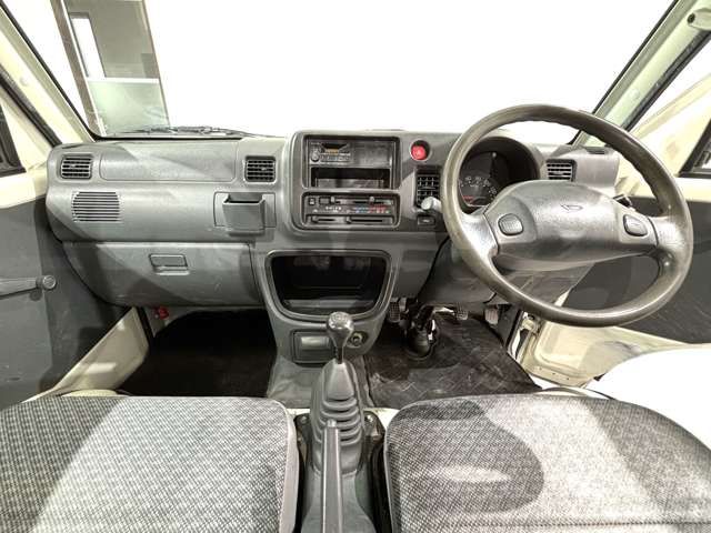 DAIHATSU HIJET truck 4WD 2010