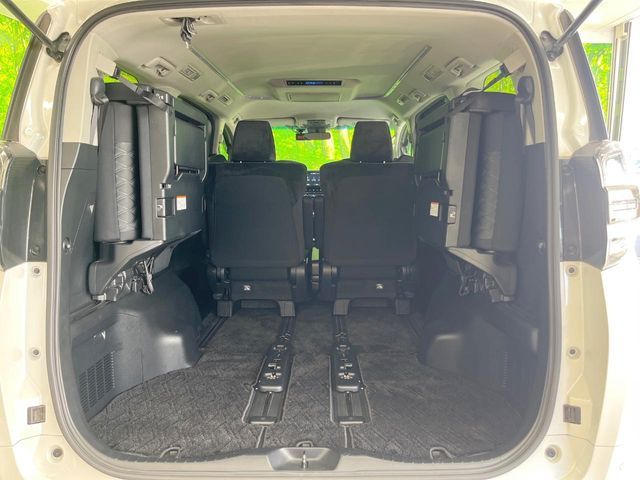 TOYOTA VELLFIRE 2019