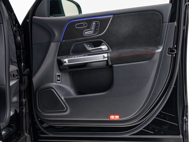 MERCEDES BENZ MERCEDES BENZ GLB 2023