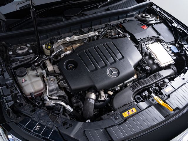 MERCEDES BENZ MERCEDES BENZ GLB 2023