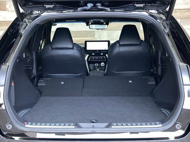 TOYOTA HARRIER HYBRID 2023