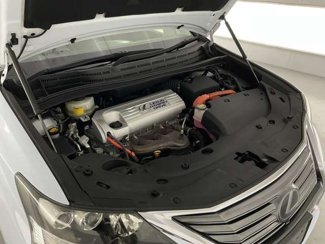 TOYOTA LEXUS HS250h 2013