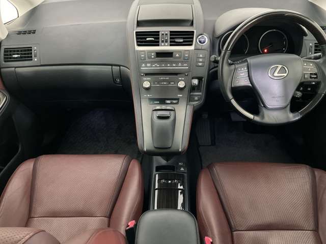 TOYOTA LEXUS HS250h 2013