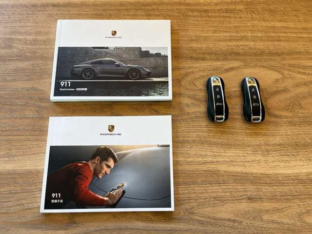 PORSCHE PORSCHE 911 2023