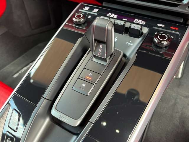 PORSCHE PORSCHE 911 2023