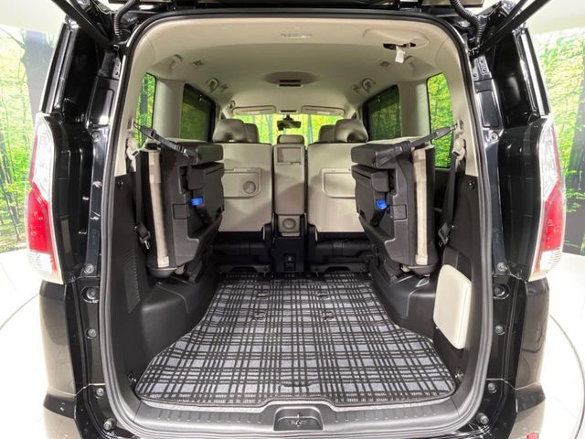 NISSAN SERENA  S-HYBRID 4WD 2017