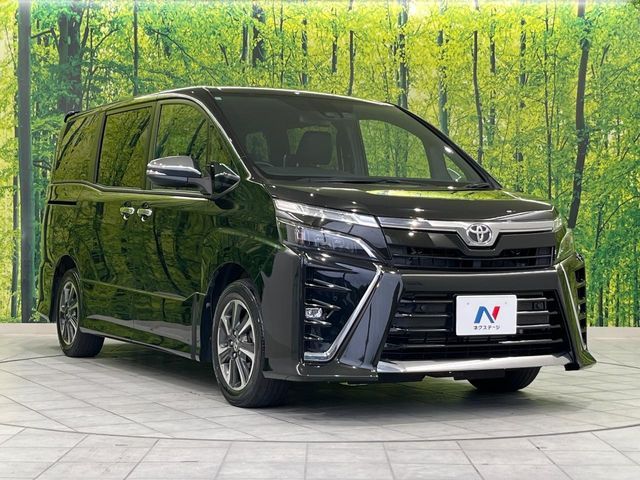 TOYOTA VOXY 2020