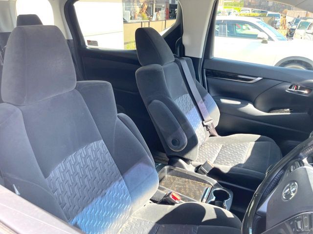 TOYOTA VELLFIRE 2015