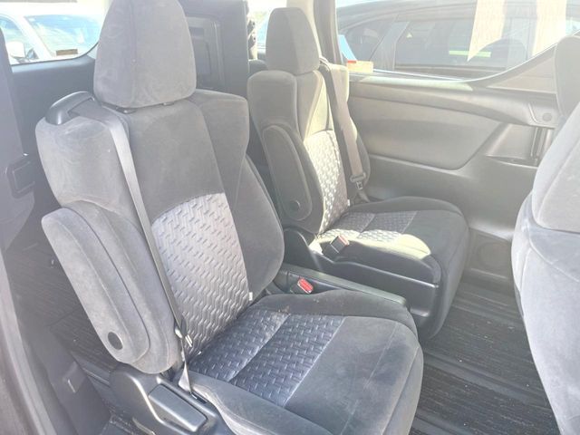 TOYOTA VELLFIRE 2015