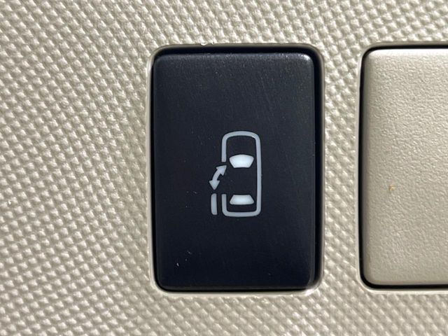 TOYOTA ESTIMA  4WD 2009