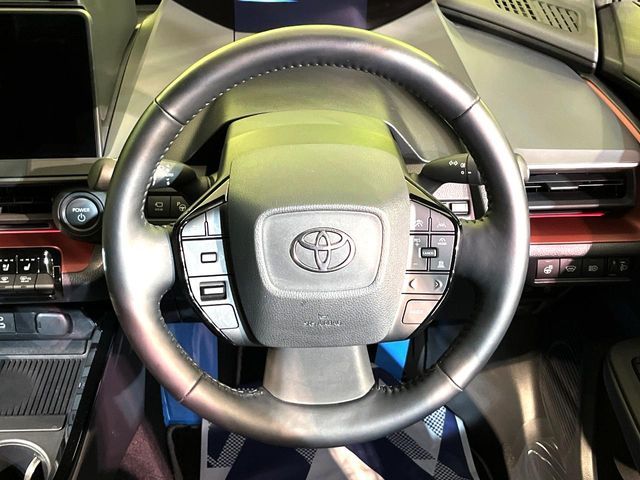 TOYOTA PRIUS 4WD 2023