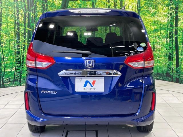 HONDA FREED 2018