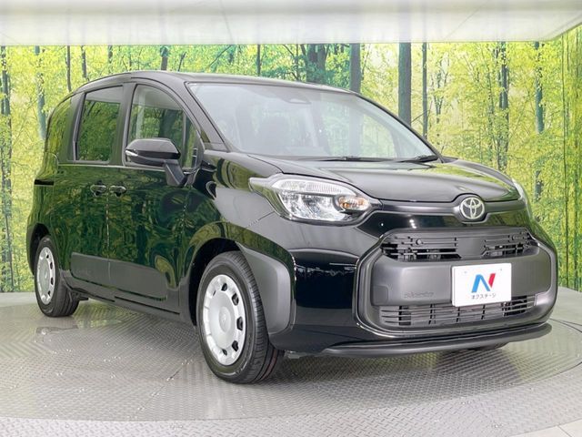 TOYOTA SIENTA HYBRID 2025
