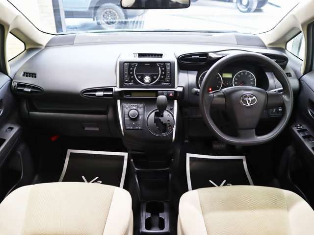 TOYOTA WISH 2012