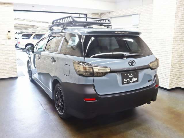 TOYOTA WISH 2012