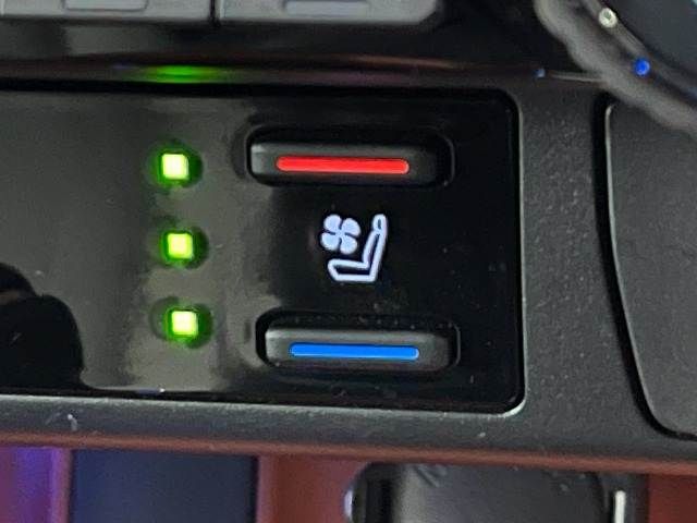 TOYOTA RAV4 HYBRID 4WD 2022