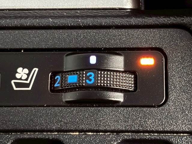 TOYOTA LANDCRUISER PRADO 2021