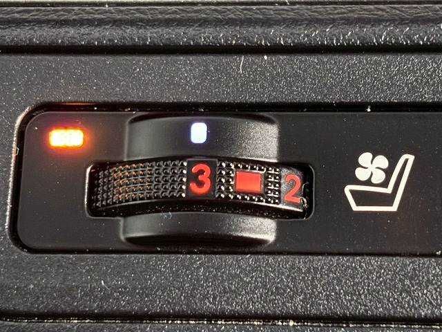 TOYOTA LANDCRUISER PRADO 2021