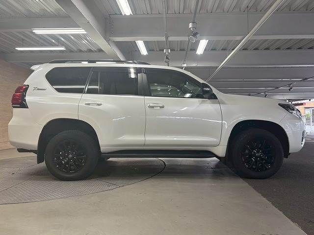 TOYOTA LANDCRUISER PRADO 2021