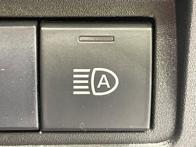 TOYOTA YARIS HYBRID 2020