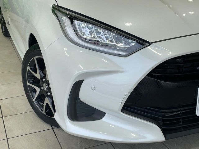 TOYOTA YARIS HYBRID 2020