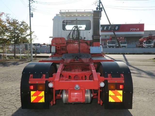 MITSUBISHI FUSOU SUPER GREAT 2018