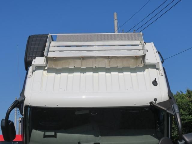 MITSUBISHI FUSOU SUPER GREAT 2018