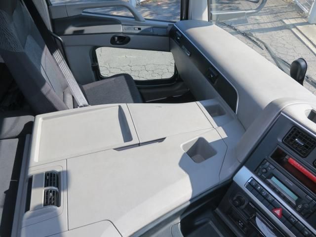 MITSUBISHI FUSOU SUPER GREAT 2018