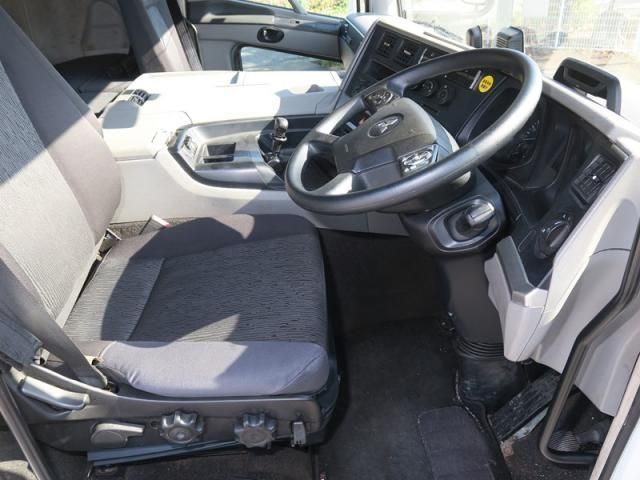 MITSUBISHI FUSOU SUPER GREAT 2018