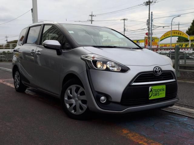 TOYOTA SIENTA 2016