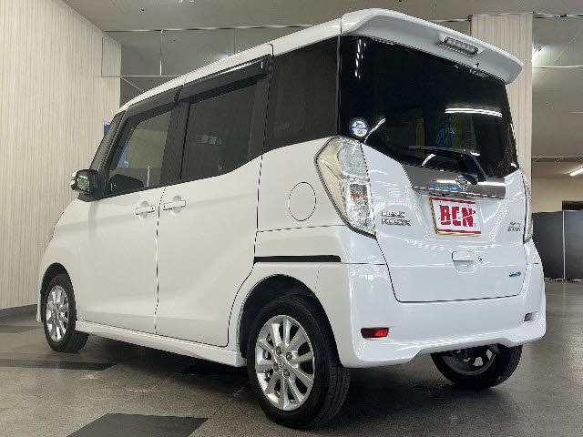 NISSAN DAYZ ROOX 2015