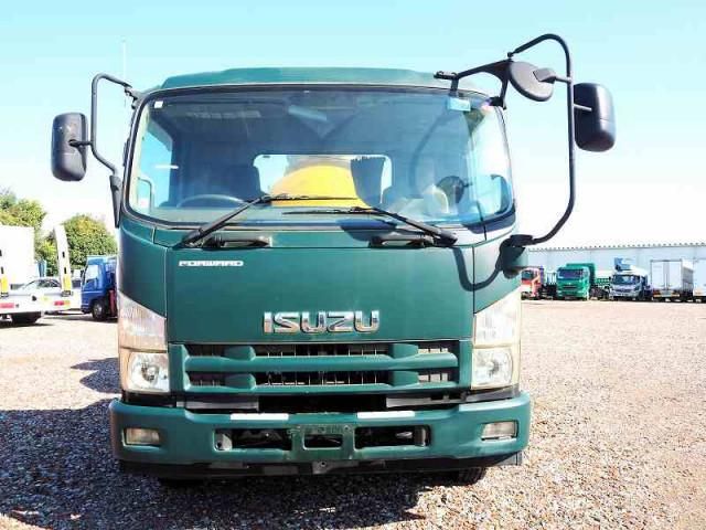 ISUZU FORWARD 2013