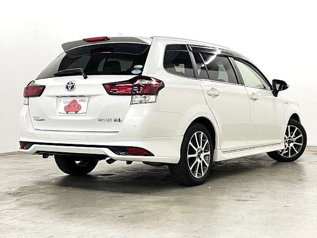 TOYOTA COROLLA FIELDER HYBRID 2018
