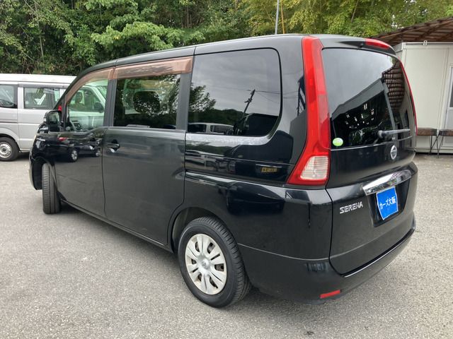 NISSAN SERENA  WG 2010