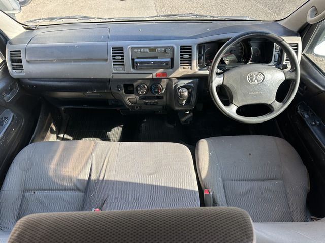 TOYOTA HIACE van 2WD 2009