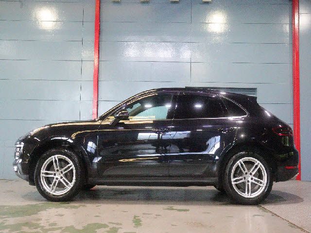 PORSCHE PORSCHE Macan 2018