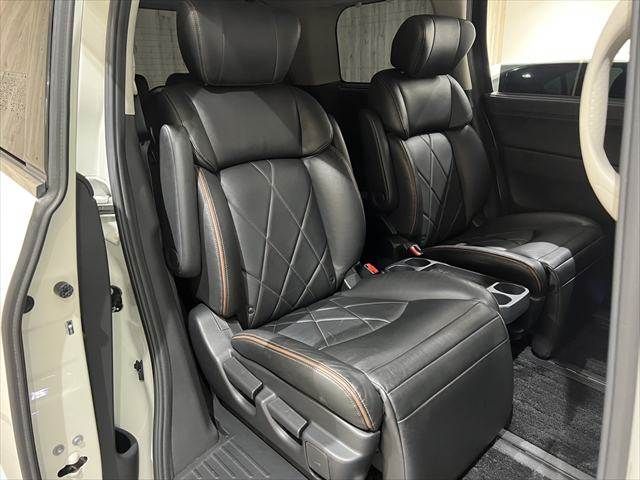 NISSAN ELGRAND 2016