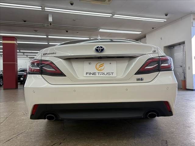 TOYOTA CROWN sedan hybrid 2019