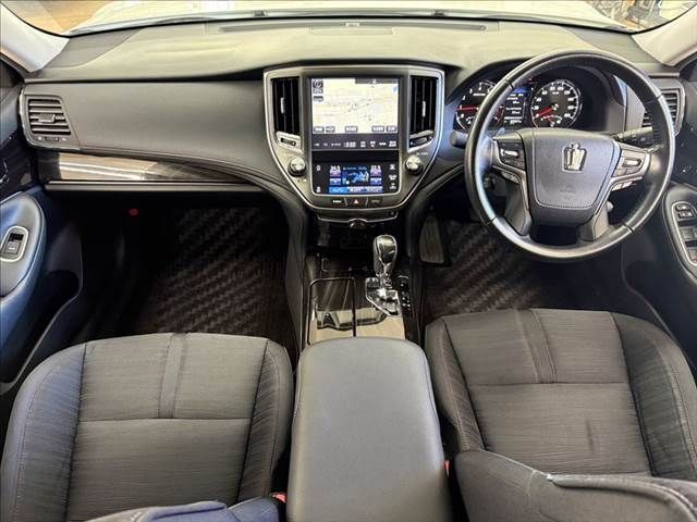 TOYOTA CROWN sedan 2017