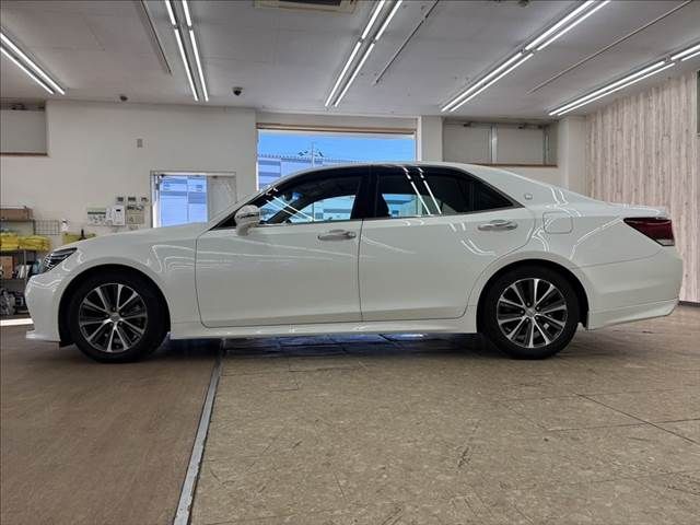 TOYOTA CROWN sedan 2017