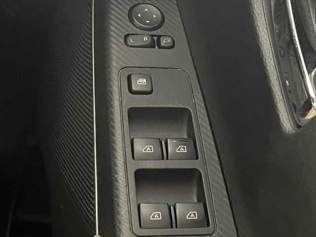 MITSUBISHI DELICA D:5 4WD 2019