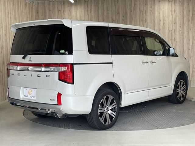 MITSUBISHI DELICA D:5 4WD 2019