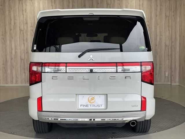 MITSUBISHI DELICA D:5 4WD 2019