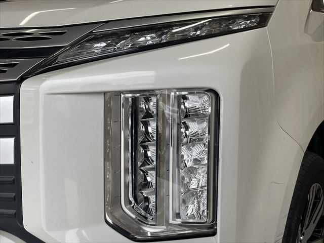 MITSUBISHI DELICA D:5 4WD 2019