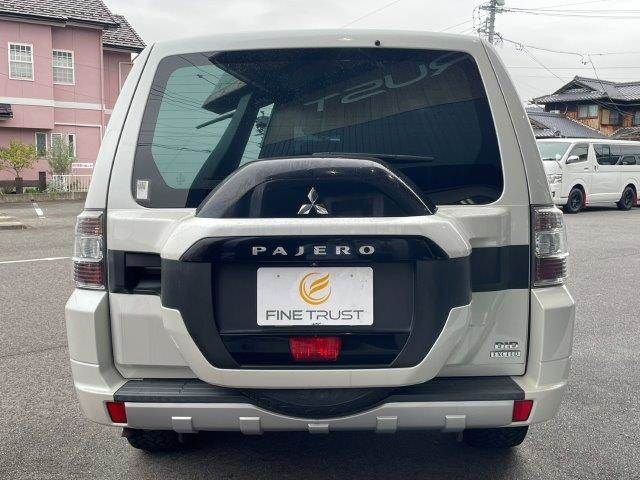 MITSUBISHI PAJERO wagon 2014