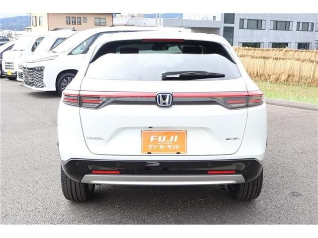 HONDA VEZEL e:HEV 2025