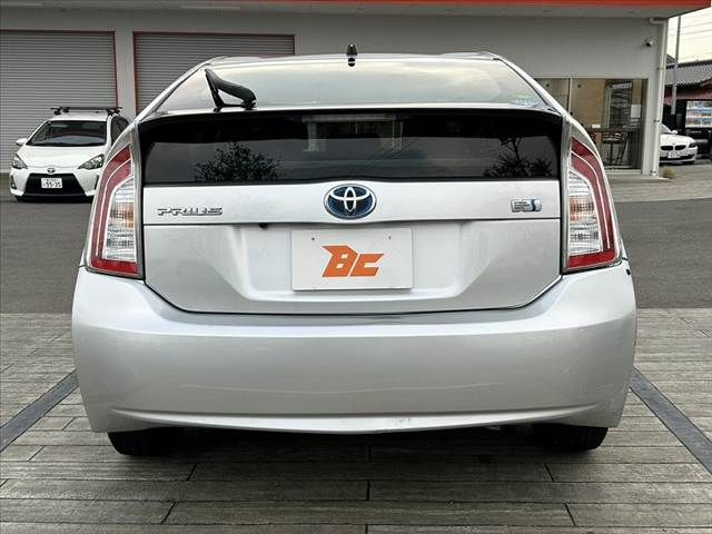 TOYOTA PRIUS 2014