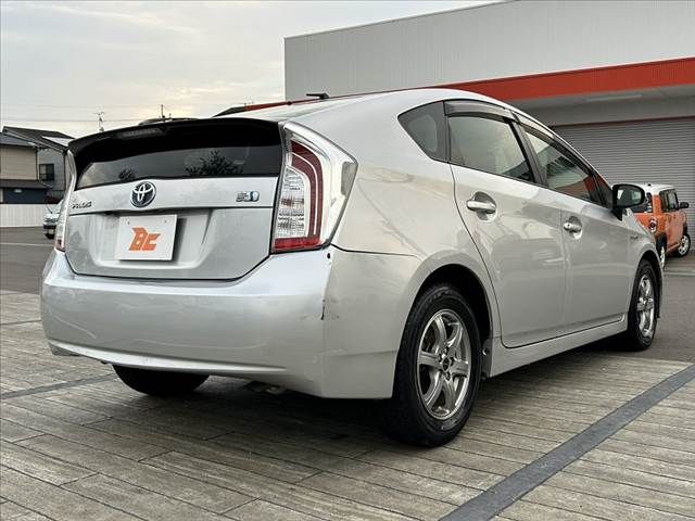TOYOTA PRIUS 2014