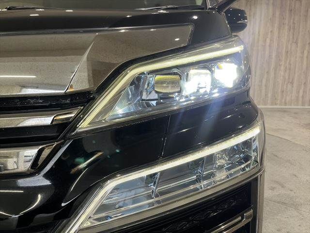 TOYOTA VELLFIRE  HYBRID 4WD 2019